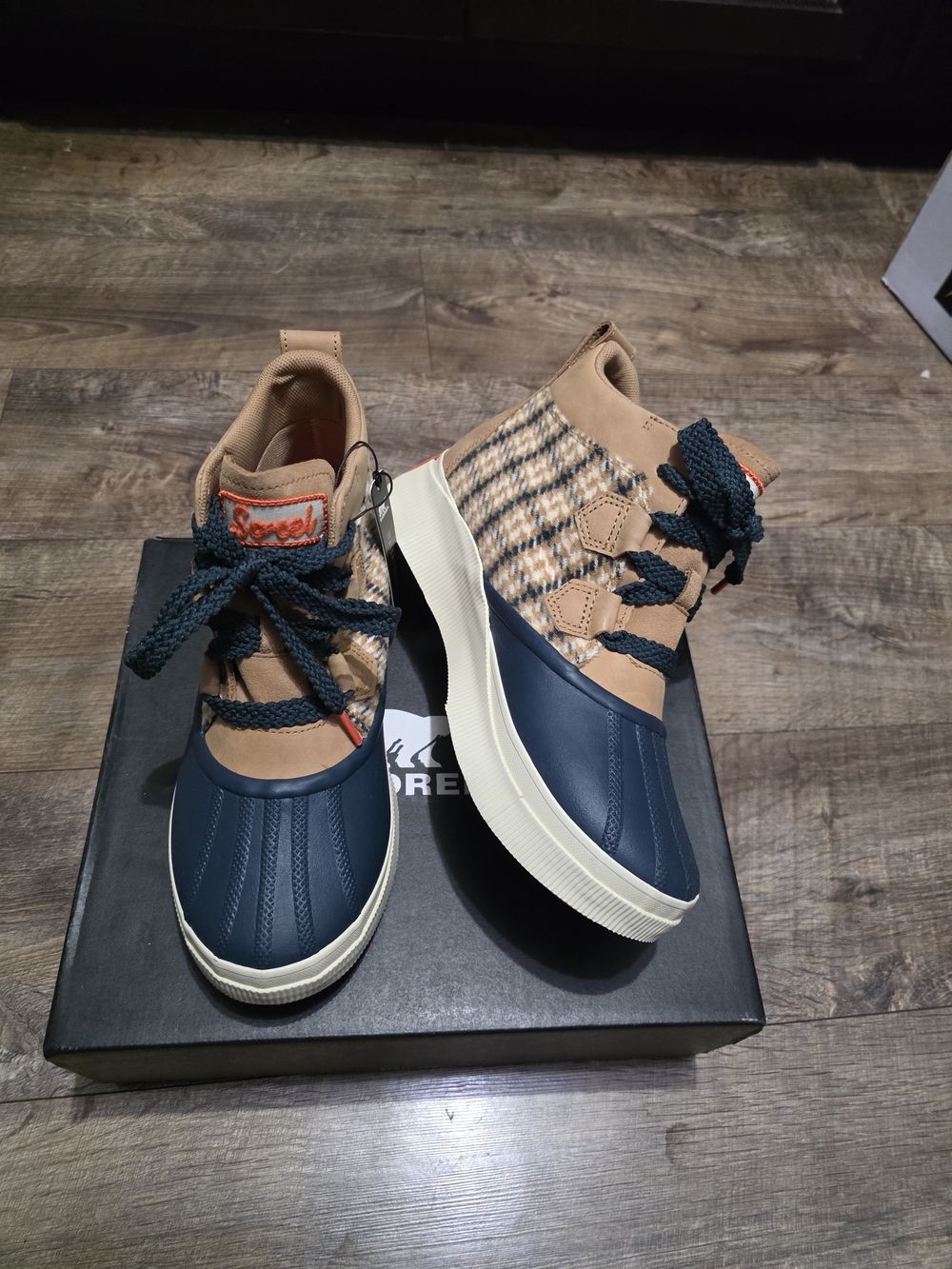 Sorel Out N About Waterproof Boots Women Size 7.5 - Picture 8 of 15